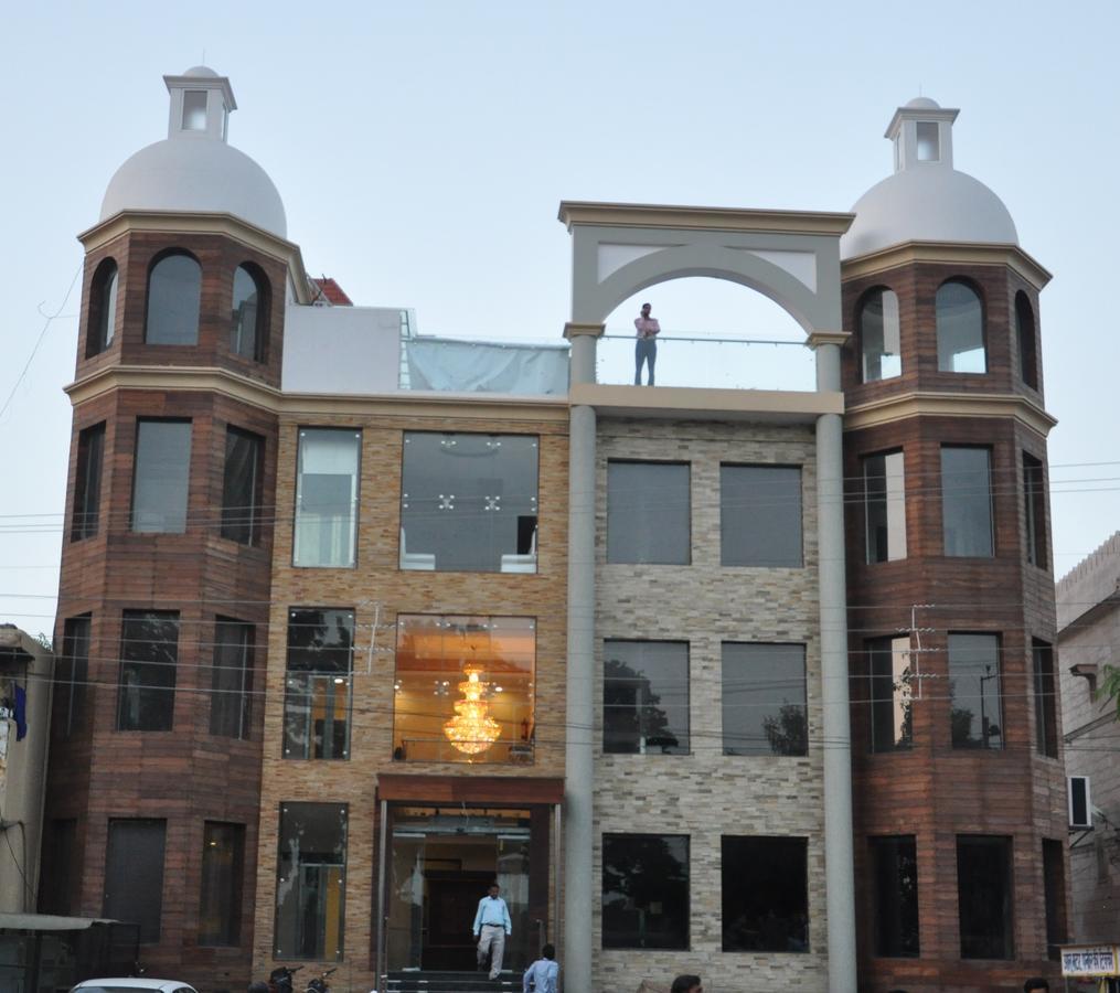 Hotel Krishna Mahal Thānesar Zewnętrze zdjęcie